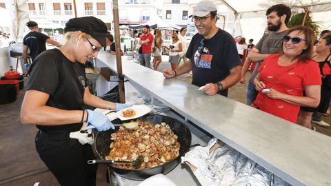 Festa da Ameixa Roxa en A Illa