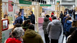 Muchas personas visitaron la feria Biocultura en el Expocoru�a.