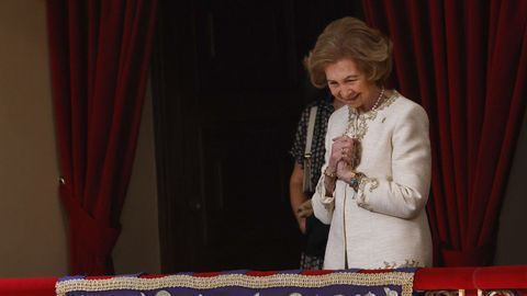 La reina em�rita Do�a Sof�a, durante la ceremonia de entrega de los Premios Princesa de Asturias, este viernes en el Teatro Campoamor