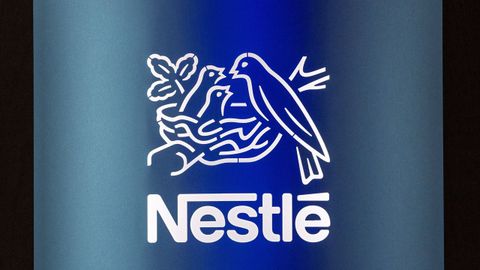 Logotipo de la multinacional Nestl� cuya filial en Rusia ha sido intervenida por Putin