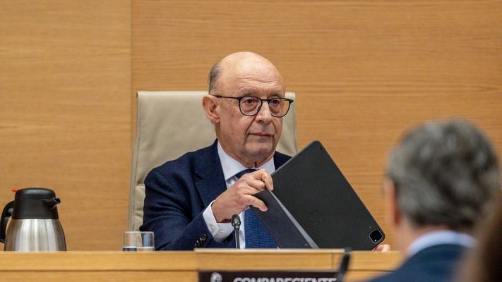 El exministro de Hacienda y Funcin Pblica Cristbal Montoro, comparece ante la comisin de Investigacin sobre Operacin Catalua, en el Congreso.
