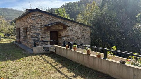 Una de las viviendas restauradas, donde reside en la actualidad la propietaria de Vides