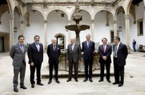 Freire, Gestal, Carregal, Granja Kroemer, Silva y L�pez antes del acto de entrega del premio. 