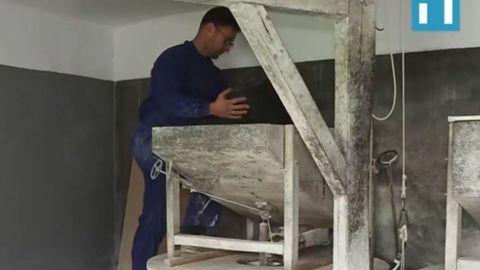 Pablo Bulnes trabaja con el ma�z