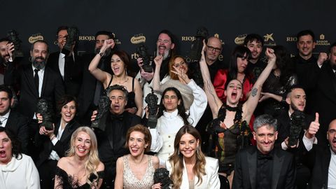 Foto de familia de los ganadores de los Goya 2025