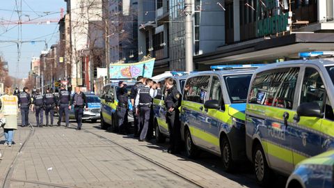 Despliegue policial cerca de la escena del atropello masivo