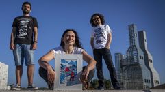 Dos hermanos y la mujer del mayor de ellos est�n detr�s del equipo de creativos de Quenindiola y Paripepop, marcas nacidas en el Gai�s. Marcos y Yago Garc�a posan all� con camisetas de Paripepop; e Isabel, con una de las obras en peque�o formato de Quenindiola. 