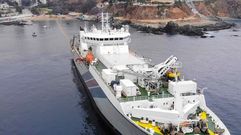 Uno de los barcos encargados de instalar el cable submarino