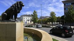 La Praza de Avil�s y, al fondo, el IES Lucus Augusti.