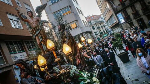 En la Ribeira se vivi uno de los momentos ms especiales de su Semana Santa, la procesin de El Paso.