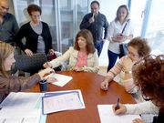 Cada socio firm� el acta de constituci�n ante notario. 