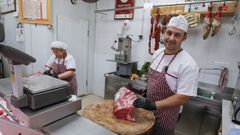 Como otros placeros, Jos� Antonio L�pez reivindica m�s plazas de aparcamiento para el mercado