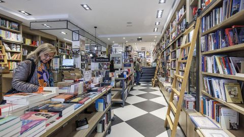 Imagen de archivo de una librer&iacute;a en Burgos