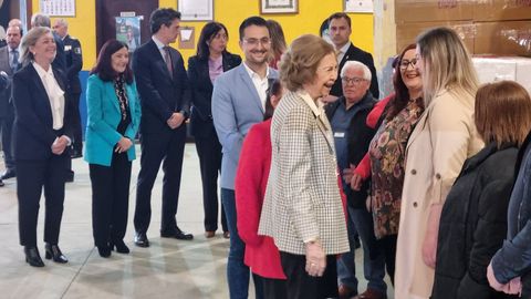 Visita de la reina Sofa al Banco de Alimentos