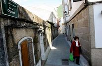 Los nuevos carteles incluyen el nombre del barrio y la nueva denominaci�n del vial.