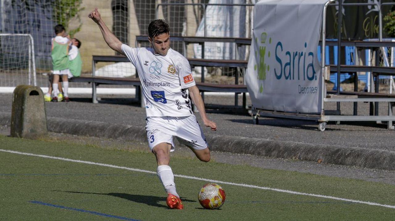 Dani Giménez, entrenador de la SD Sarriana: «Para gañar en Astorga temos que ser nós mesmos»
