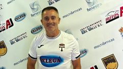 El entrenador llevaba puesta en su presentaci�n la camiseta oficial del equipo