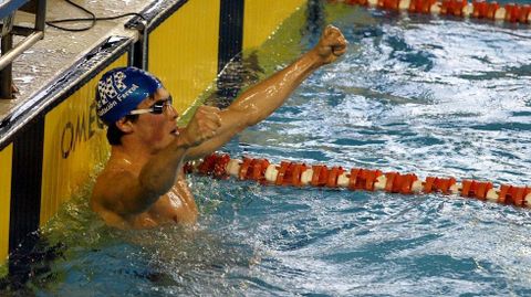 En el 2006, celebrando el Campeonato Galego de Invierno de Nataci�n. G�mez Noya logr� el r�cord en los 1500