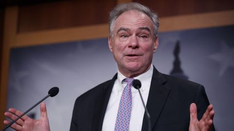 El senador demcrata Tim Kaine fue el promotor de la iniciativa