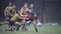 Imagen del partido entre el Barbanza y el Santiago.
