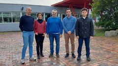 Los investigadores de la Universidad de Oviedo Germ�n Le�n, Susana Loredo, Luis Fernando Herr�n, Miguel Fern�ndez y �lvaro Pend�s.