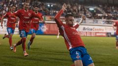 El defensa de la UD Ourense, Javi Labrada, celebrando el gol del partido de la Copa del Rey ante el Pontevedra en O Couto.