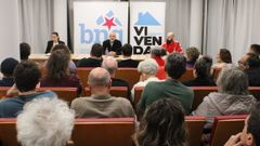 Rego encabezou o acto xunto con Raquel Su�rez, voceira local do BNG, e Andr� L�pez, da plataforma Vivenda Xa!.