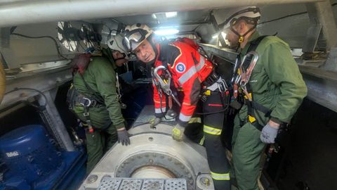 Los bomberos ourensanos, en una de sus prácticas.