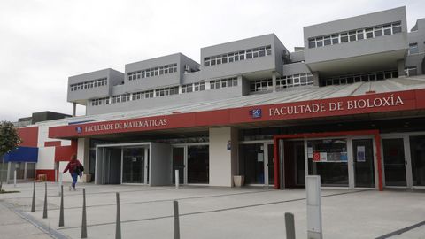 Las Facultades de Biolox�a y Matem�ticas de la USC, en una imagen de archivo.