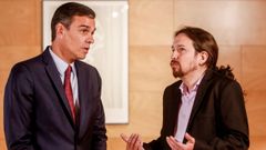 El presidente del Gobierno en funciones, Pedro S�nchez, junto al l�der de Unidas Podemos, Pablo Iglesias.