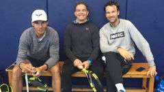 Joan Forcades, junto a Rafa Nadal y Carlos Moy�