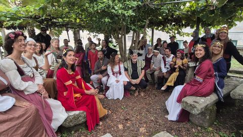 Reencuentro de expedicionarios de Aventura 92 de visita en Galicia
