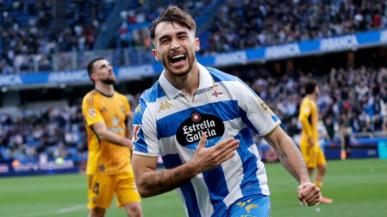 Adrià Altimira renueva con el Deportivo hasta el 2029