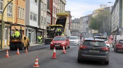Trabajos este viernes en la carretera de Catabois, a la altura del cuartel de la Guardia Civil.