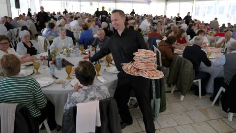 COMIDA DE LOS MAYORES EN PORTO DO SON 2025