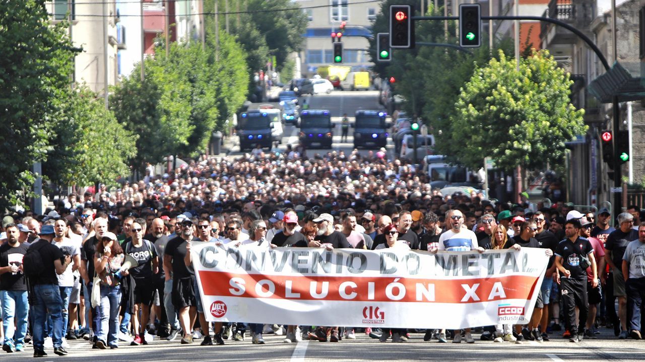 El sector del metal negocia su convenio con peticiones sindicales de subidas salariales del 6 % y reducción de jornada
