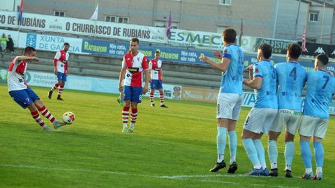 O Arousa v�n de golear o m�rcores o Viveiro (4-1).