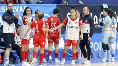 El banquillo del Poio Pescamar durante un partido de liga en A Seca