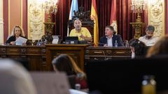 El alcalde de Ourense, durante un pleno municipal.