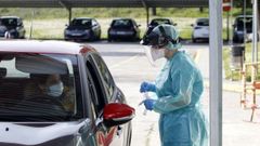 Fotografia de archivo del punto de toma de muestras para las pruebas de coronavirus en el hospital de Monforte