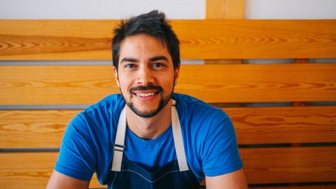 Cristian Santiago, chef del restaurante Marea, en la localidad de Cario