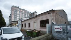 La conocida como caseta de Telefónica, junto al Parque Rosalía de Castro de Lugo, está siendo reformada estos días. Podría acoger a quince menores migrantes próximamente