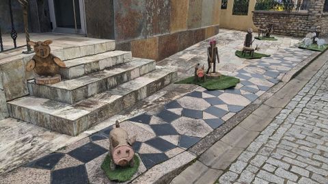 La decoracin navidea de Sobradelo se concentra en el entorno del centro social, el parque y el mirador del olivo.