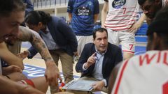 Guillermo Arenas, en un tiempo muerto en Melilla.