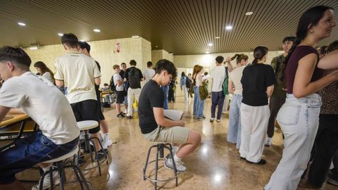 Primer examen de selectividad en el campus de Pontevedra