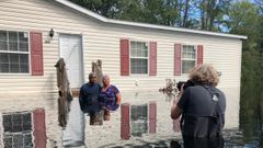 El documental muestra algunas familias afectadas por fen�menos extremos como inundaciones