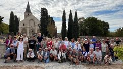 Os participantes na viaxe do Semescom, en Aulnay-de-Saintonge.