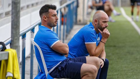 Manuel �ngel Pena seguir� como entrenador y Moreno como segundo.