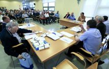 Asamblea del Fluvial en la que no ratificaron al presidente y al vicepresidente. 