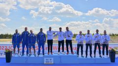 El K4 500 espa�ol, recogiendo la medalla de oro de la primera prueba de la Copa del Mundo 2022 de pirag�ismo esprint, con Marcus Cooper Walz ausente por tener en paralelo la final del K1 500. 